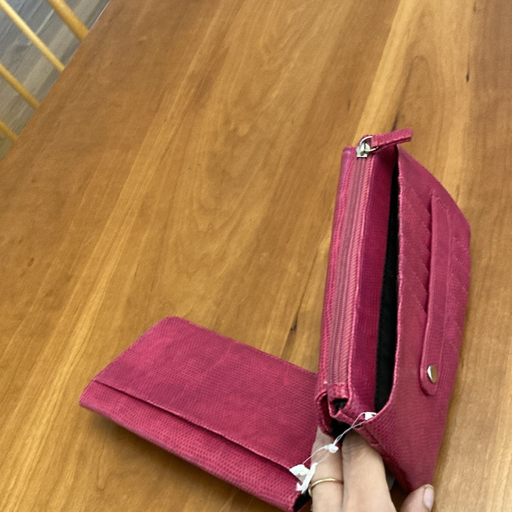 Rolfs Fuchsia Savvy Clutch with checkbook - Picture 8 of 8